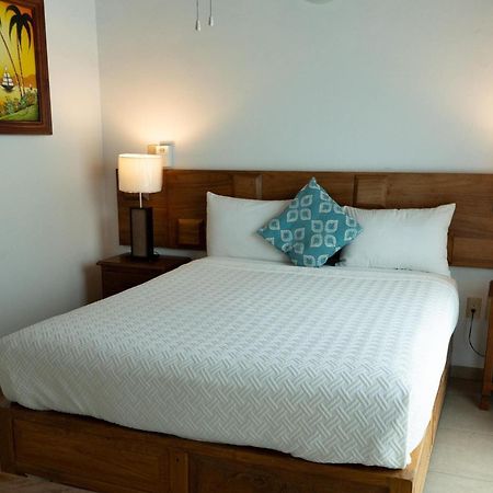 Capital O La Joya Del Lago Ajijic Kültér fotó
