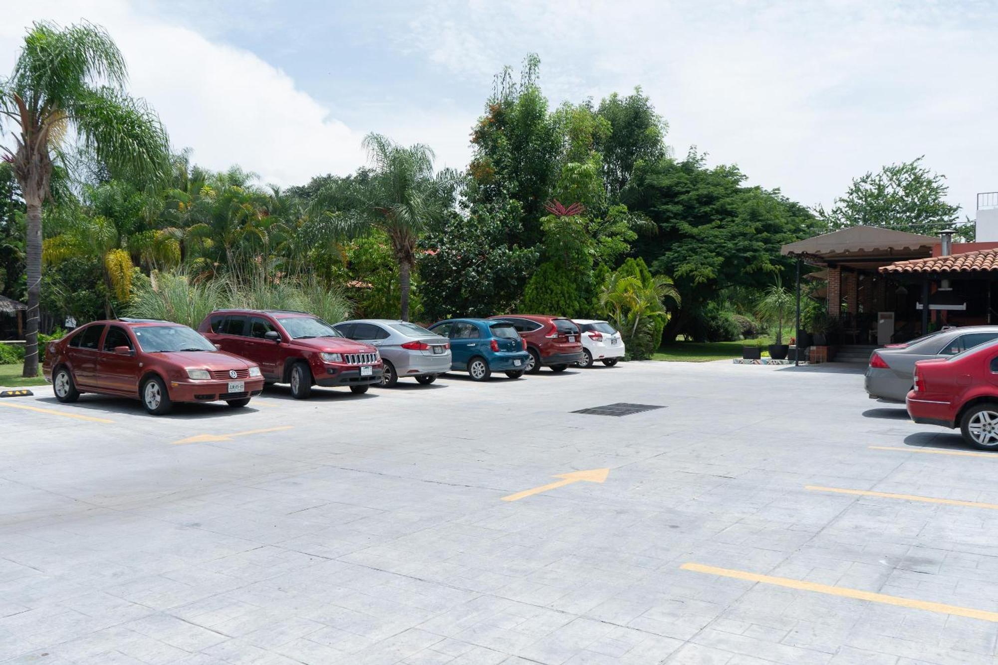 Capital O La Joya Del Lago Ajijic Kültér fotó