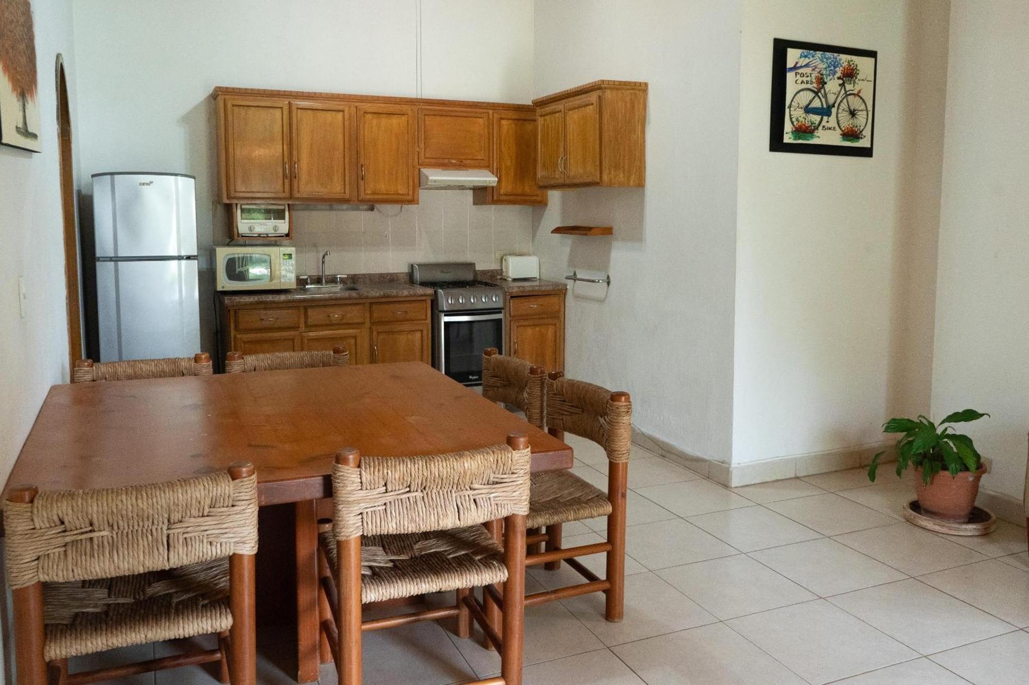 Capital O La Joya Del Lago Ajijic Kültér fotó